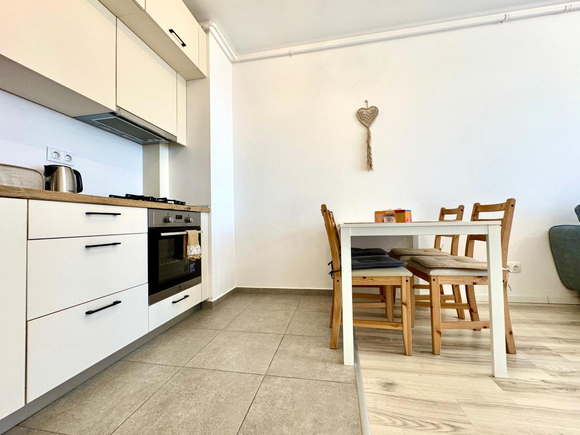 טימישוארה Luca'S Forest Apartment מראה חיצוני תמונה